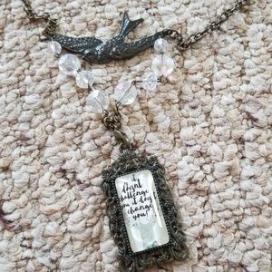 Plunder design necklace